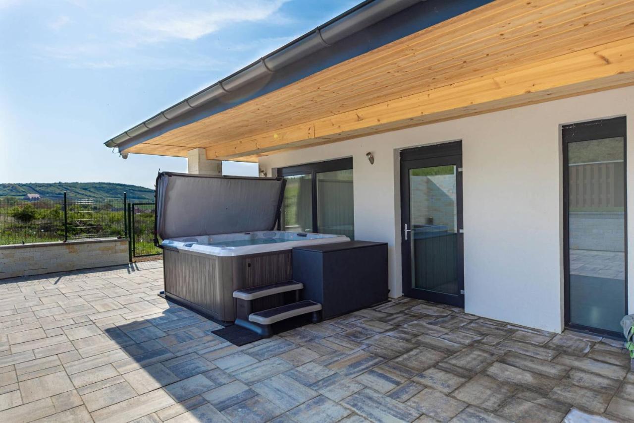 Aszúvilág Rezidencia with Sauna&Jacuzzi Legyesbenye Zewnętrze zdjęcie
